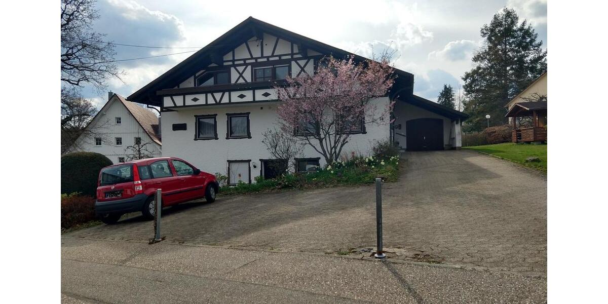 Erdgeschoßwohnung Loßburg - 5 Zimmer, 138 m&sup2;, 1.240&euro; | Angebot:26669726