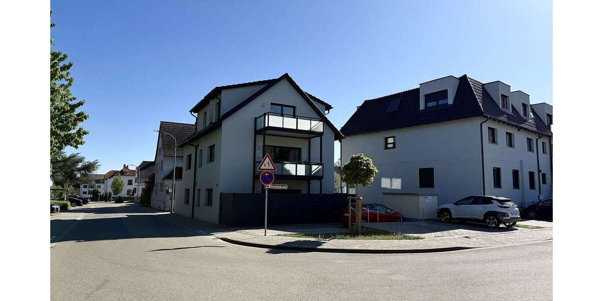 Etagenwohnung Kandel - 2.5 Zimmer, 66 m&sup2;, 850&euro; | Angebot:26943413