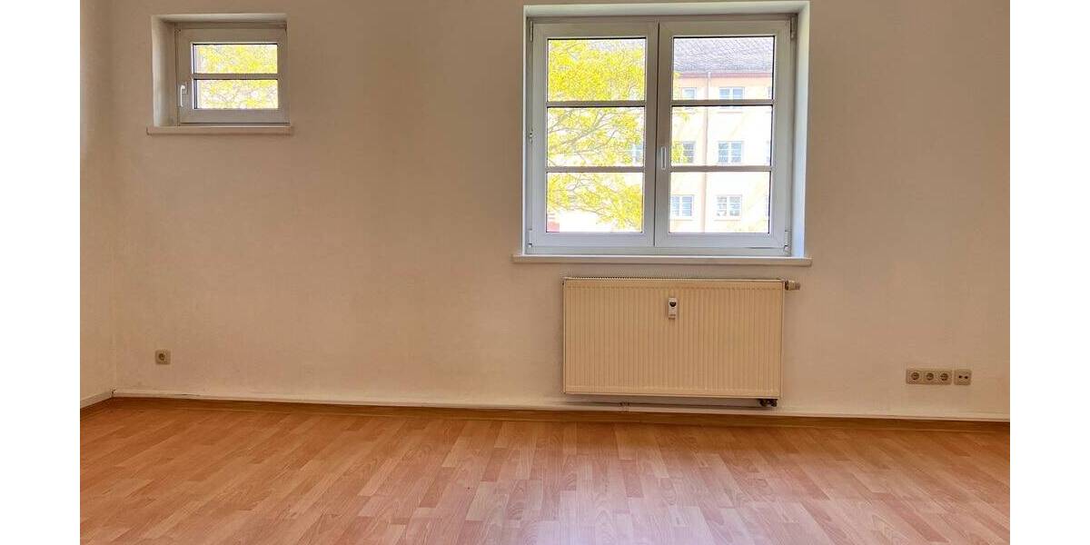 Etagenwohnung Plauen Reusa - 3 Zimmer, 64 m&sup2;, 354&euro; | Angebot:26388916