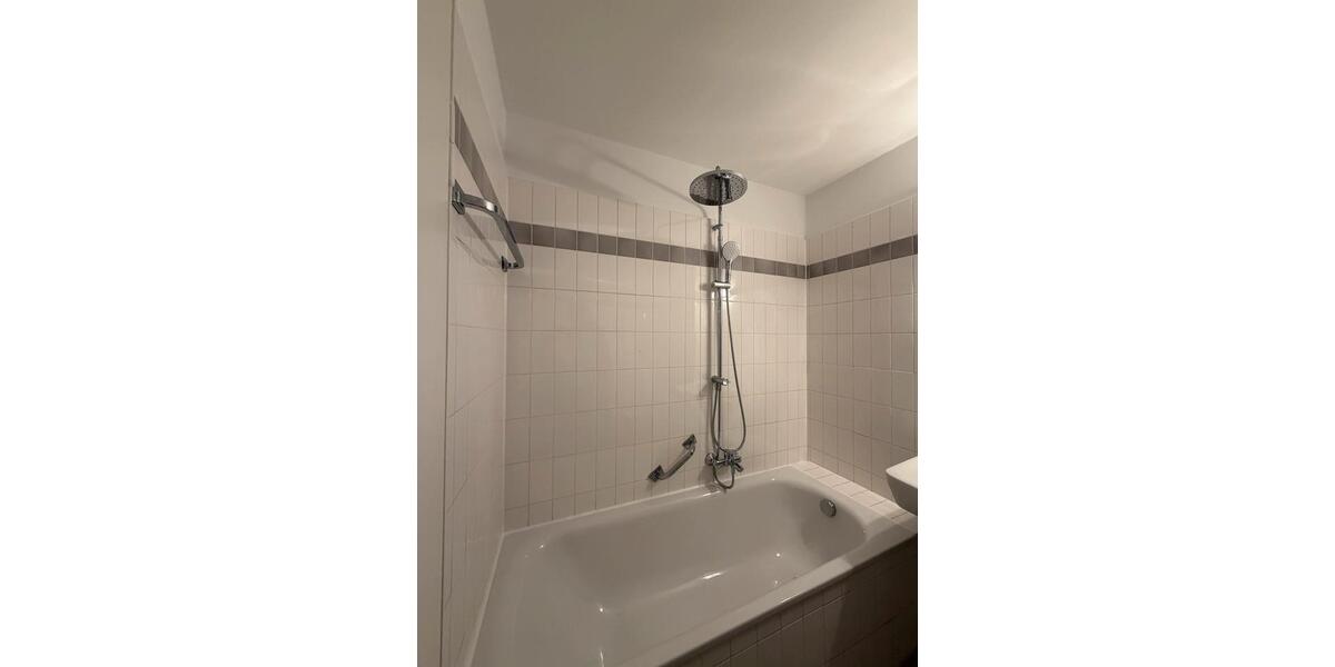Erdgeschoßwohnung München Bogenhausen - 3 Zimmer, 72 m&sup2;, 1.870&euro; | Angebot:26699670