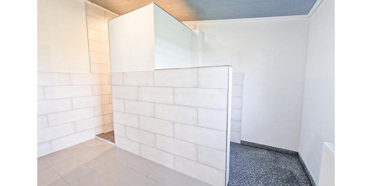 Mehrfamilienhaus, Wohnhaus Oberndorf - 5 Zimmer, 135 m&sup2;, 1.090&euro; | Angebot:26676506