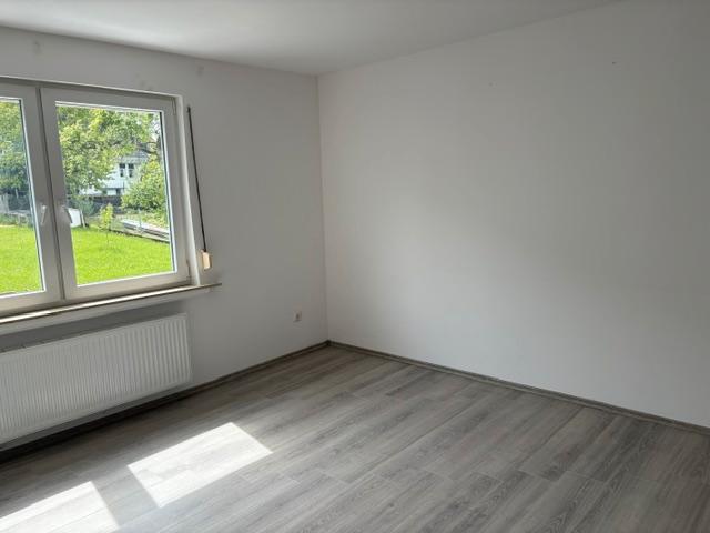 Etagenwohnung Wilnsdorf - 3 Zimmer, 75 m&sup2;, 600&euro; | Angebot:26633946