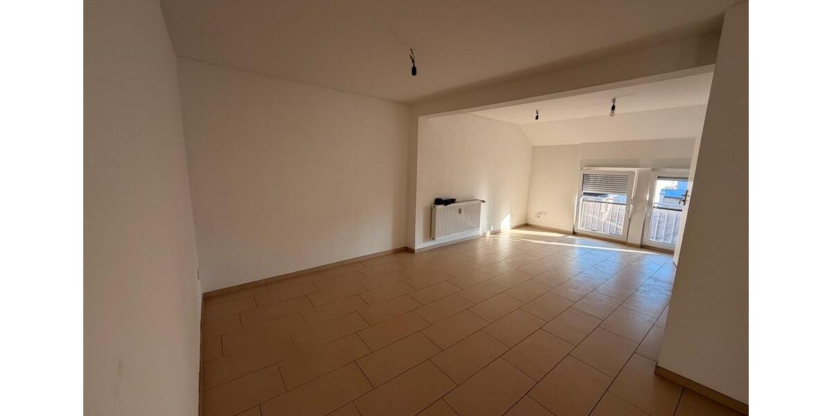 Etagenwohnung Freigericht - 95 Zimmer, 95 m&sup2;, 1.300&euro; | Angebot:26018259
