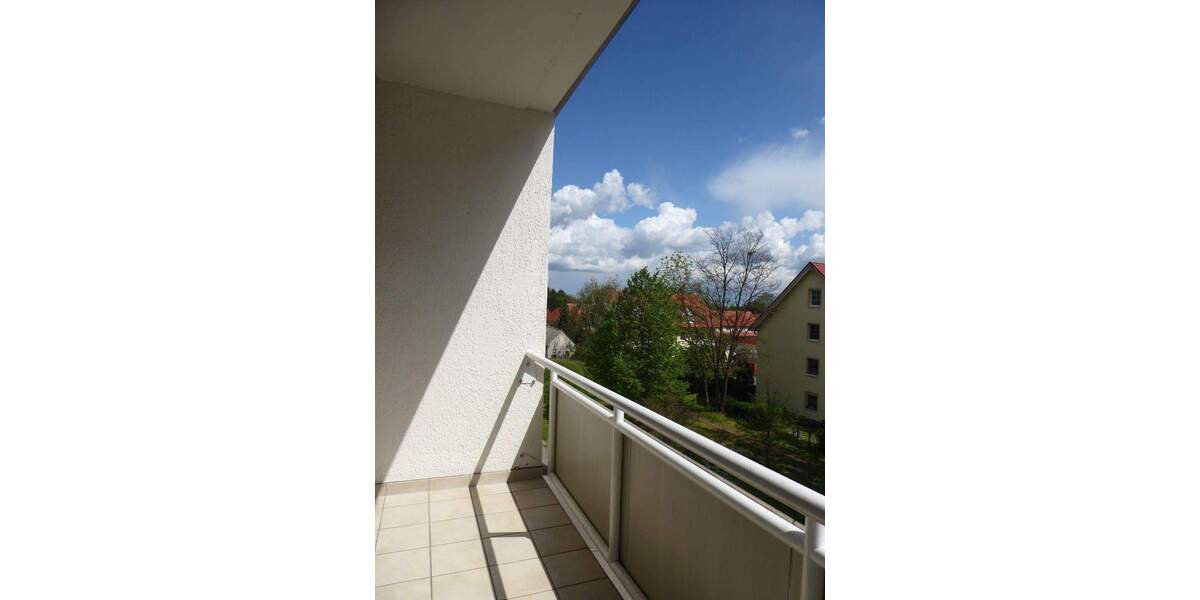 Etagenwohnung Bad Lauchstädt Kleinlauchstädt - 3 Zimmer, 58 m&sup2;, 379&euro; | Angebot:25985481