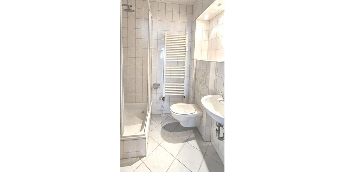Etagenwohnung Groitzsch - 2 Zimmer, 48 m&sup2;, 318&euro; | Angebot:25428647