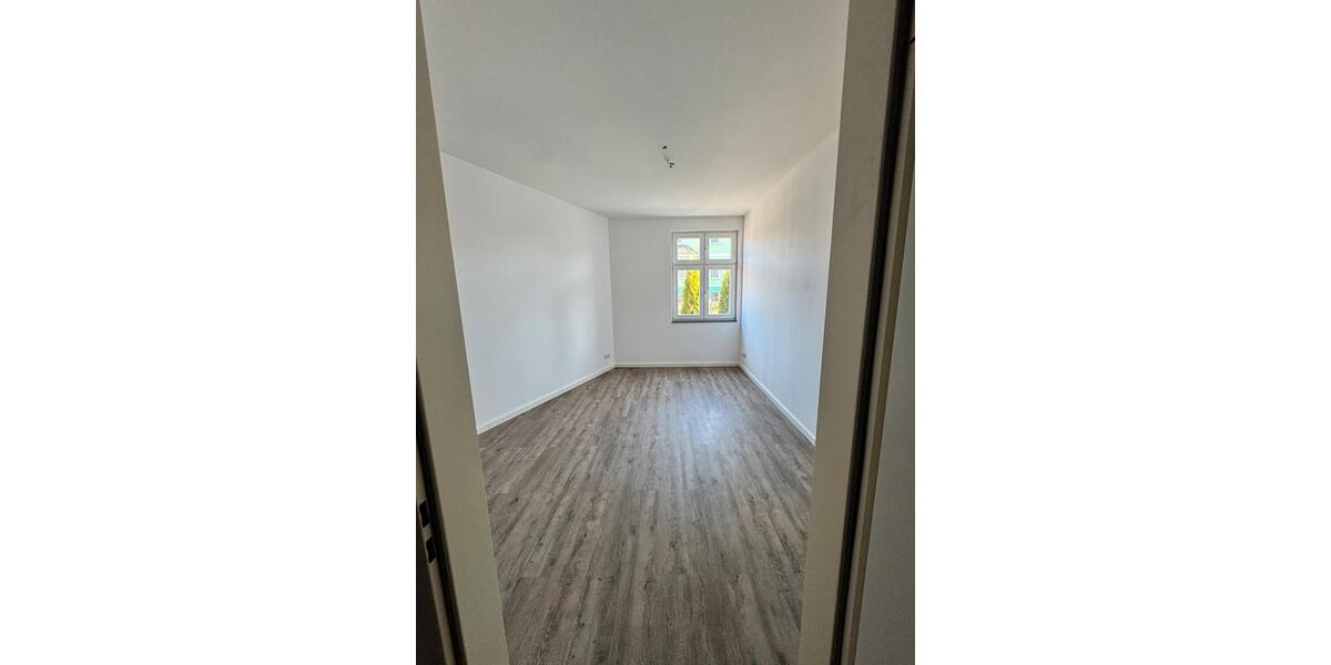 Erdgeschoßwohnung Rüdersdorf bei Berlin Hennickendorf - 4 Zimmer, 90 m&sup2;, 1.305&euro; | Angebot:25977743