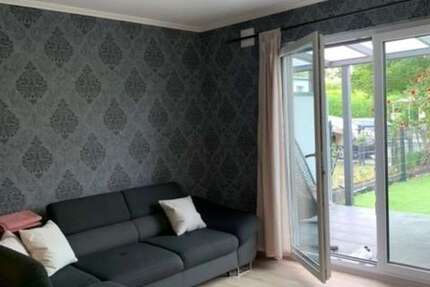 Haus Frankfurt am Main Praunheim - 5 Zimmer, 120 m&sup2;, 3.000&euro; | Angebot:25126061