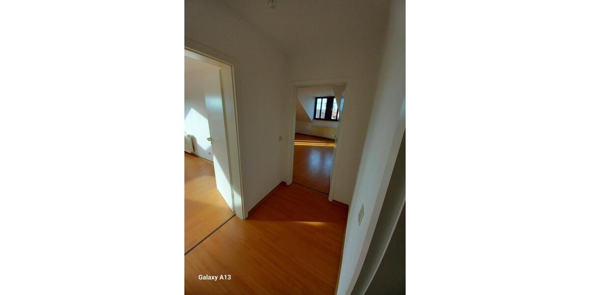Dachgeschoßwohnung Oschatz - 1 Zimmer, 70 m&sup2;, 495&euro; | Angebot:25148250