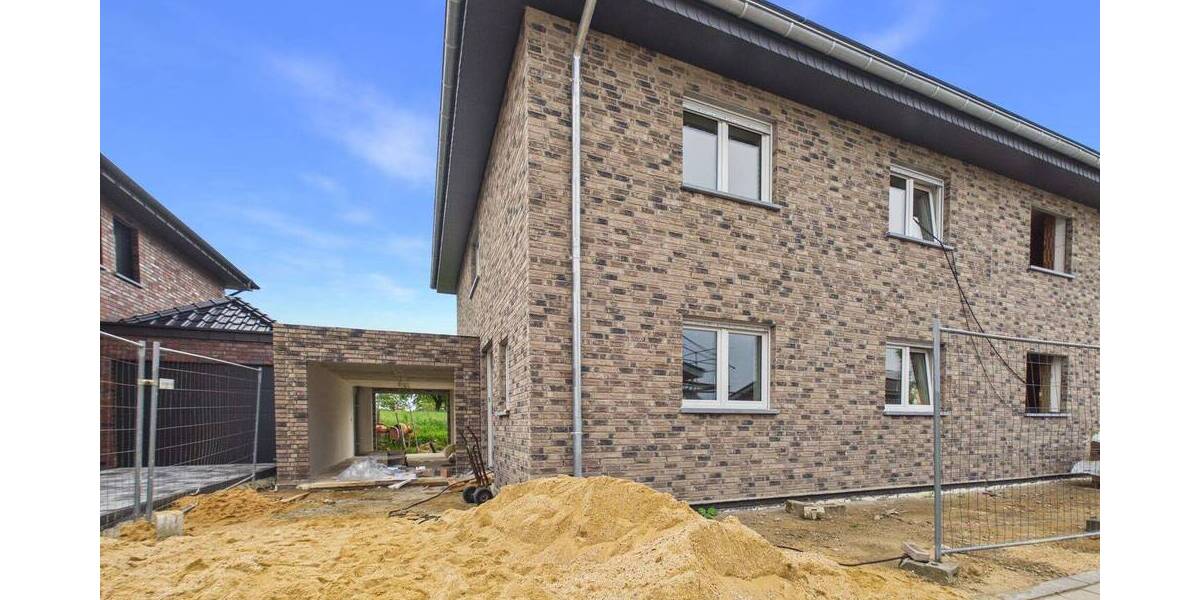 Doppelhaushälfte Gangelt / Langbroich Langbroich - 4 Zimmer, 137 m&sup2;, 1.650&euro; | Angebot:26799155