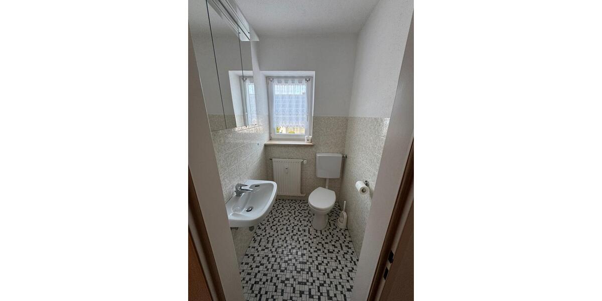 5 Zimmerwohnung Altbau 1. Obergeschoss 5 zimmer