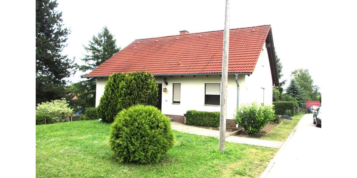 Einfamilienhaus Ahlsdorf - 4 Zimmer, 100 m&sup2;, 850&euro; | Angebot:25616086
