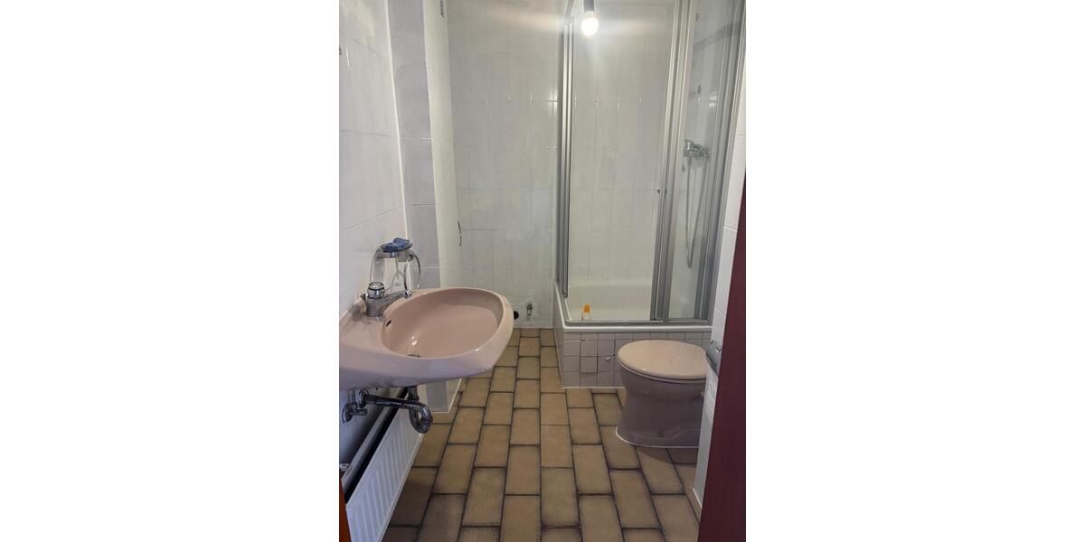 Dachgeschoßwohnung Ludwigshafen am Rhein Edigheim - 2 Zimmer, 50 m&sup2;, 650&euro; | Angebot:25948180