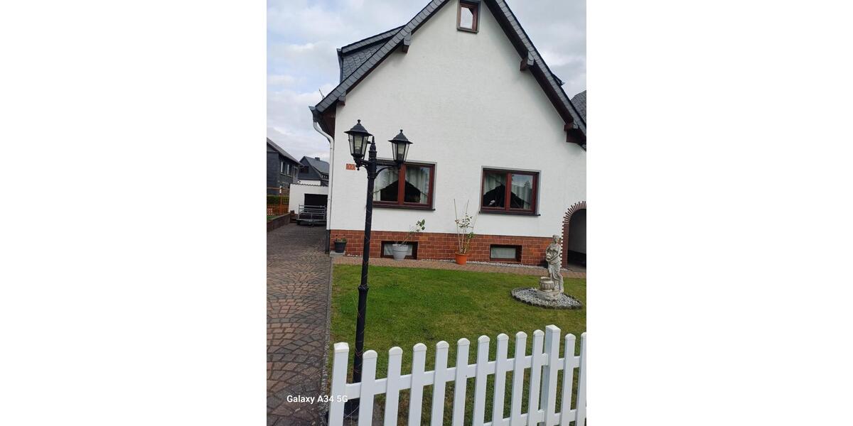 Einfamilienhaus Leiningen - 5 Zimmer, 180 m&sup2;, 1.200&euro; | Angebot:25149188