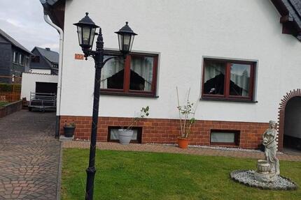 Haus Leiningen - 5 Zimmer, 180 m&sup2;, 1.200&euro; | Angebot:25149188