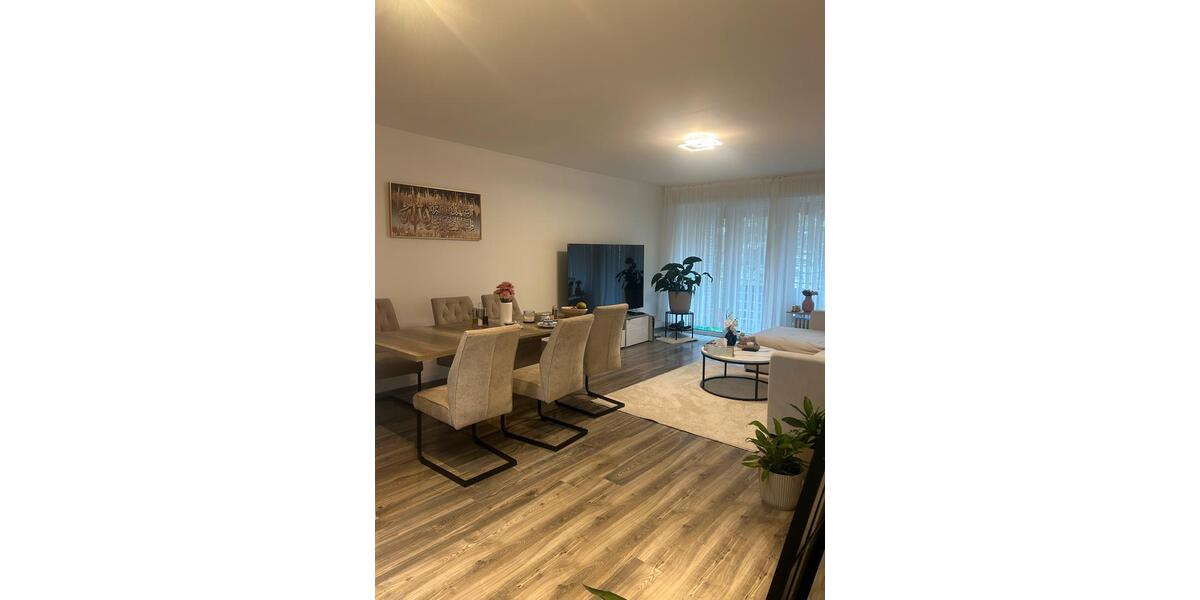 Dachgeschoßwohnung Erftstadt - 3 Zimmer, 80 m&sup2;, 860&euro; | Angebot:24659960