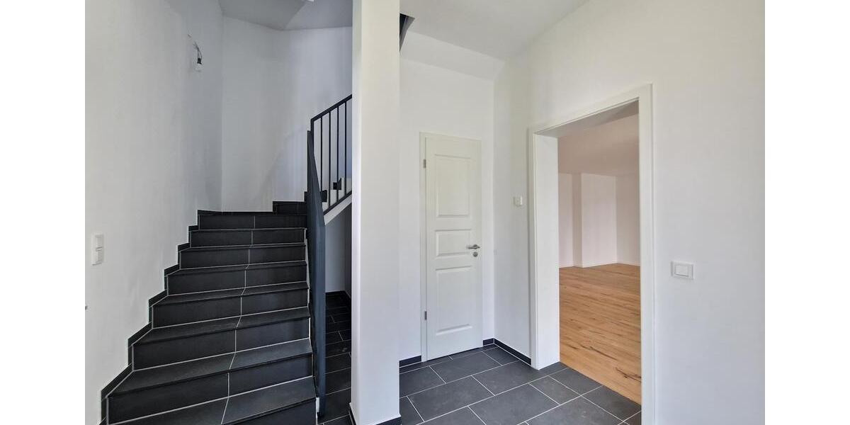 Einfamilienhaus Leipzig Mitte - 5 Zimmer, 179 m&sup2;, 2.331&euro; | Angebot:25959511