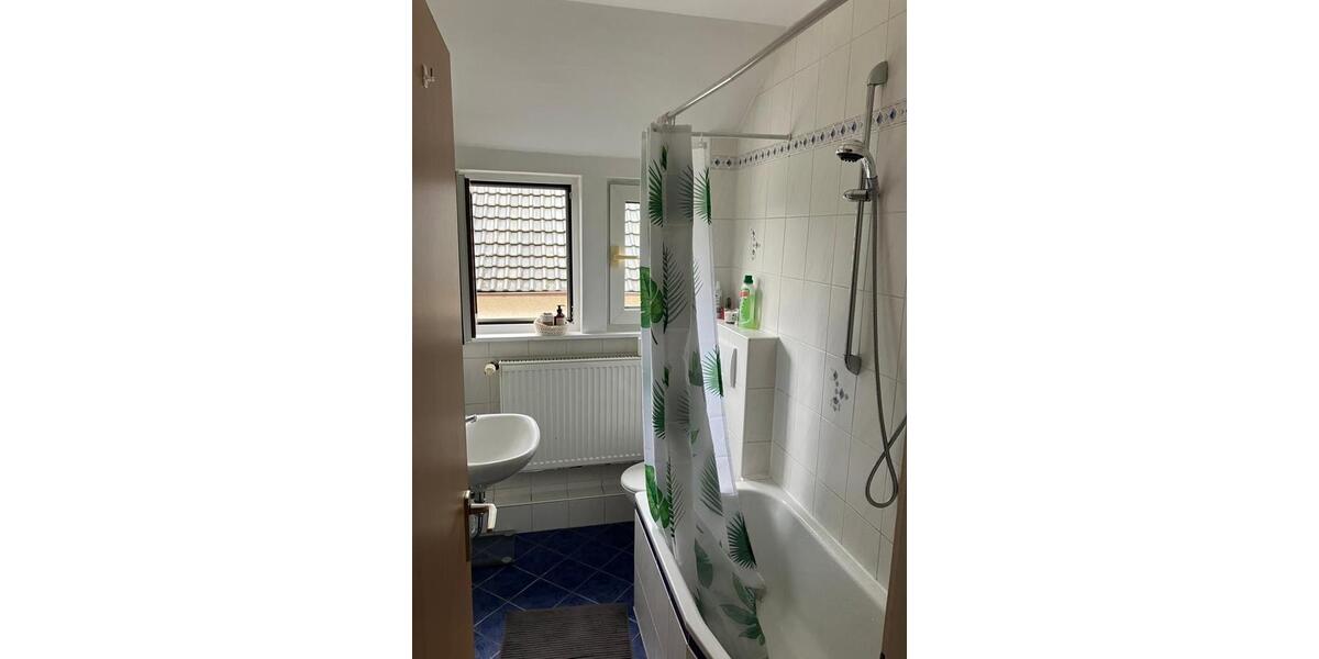 Dachgeschoßwohnung Bielefeld Schildesche - 1 Zimmer, 30 m&sup2;, 400&euro; | Angebot:26623762