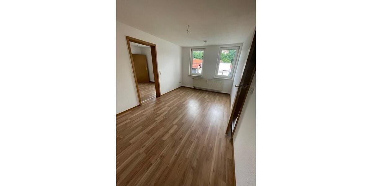 Dachgeschoßwohnung Stadtroda - 2 Zimmer, 49 m&sup2;, 315&euro; | Angebot:26647245