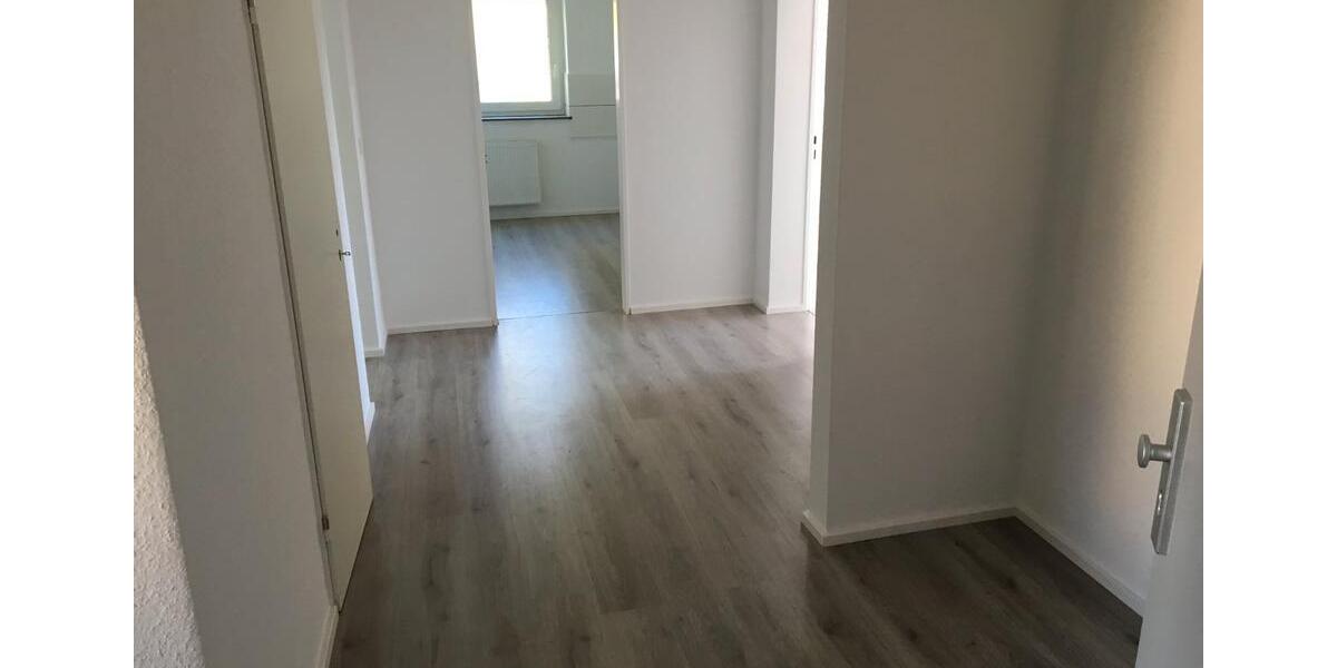 Etagenwohnung Felsberg - 3 Zimmer, 76 m&sup2;, 525&euro; | Angebot:25981873
