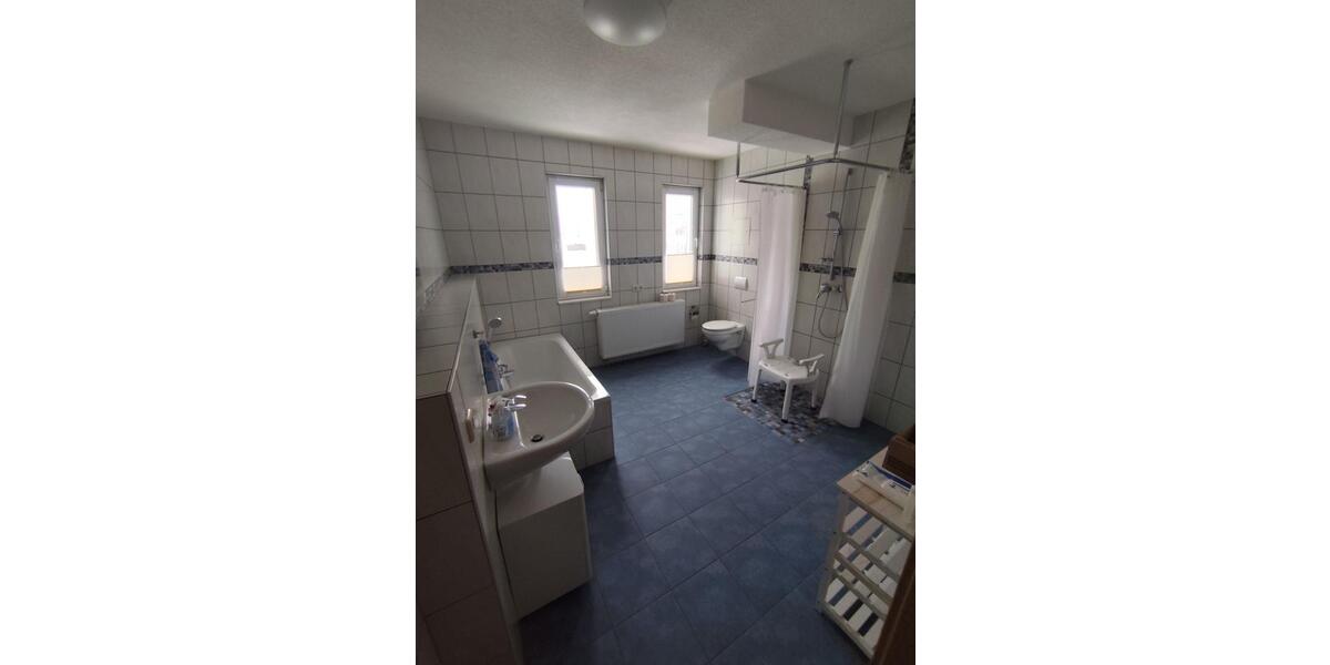 Etagenwohnung Großrückerswalde - 2 Zimmer, 63 m&sup2;, 338&euro; | Angebot:24381301