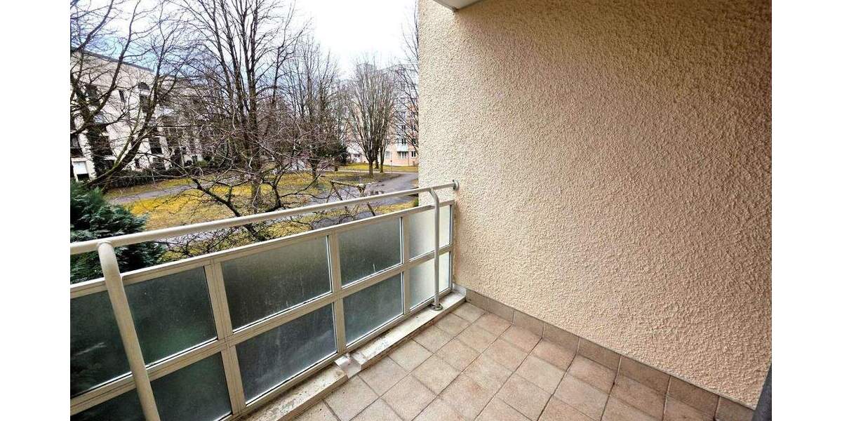 Etagenwohnung München Thalk.Obersendl.-Forsten-Fürstenr.-Solln - 3 Zimmer, 74 m&sup2;, 1.250&euro; | Angebot:25266411