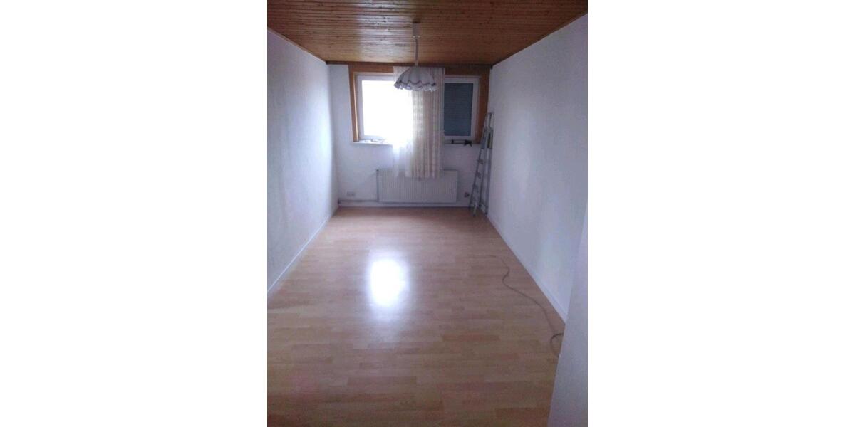 Dachgeschoßwohnung Duingen - 3 Zimmer, 65 m&sup2;, 450&euro; | Angebot:24649979