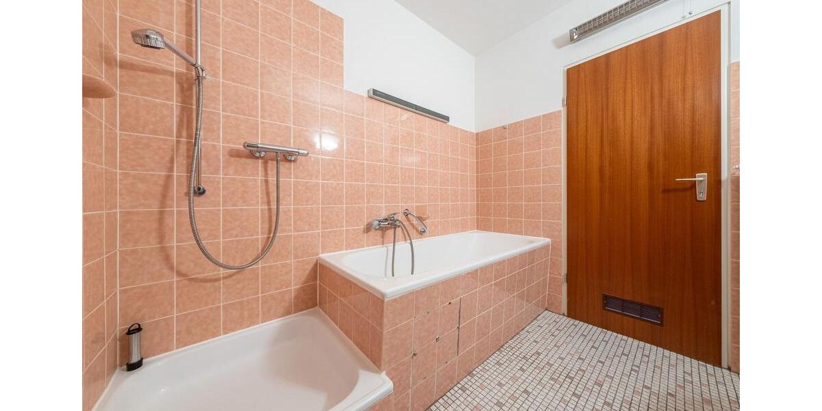 Etagenwohnung Weil am Rhein - 3 Zimmer, 90 m&sup2;, 1.200&euro; | Angebot:26545772