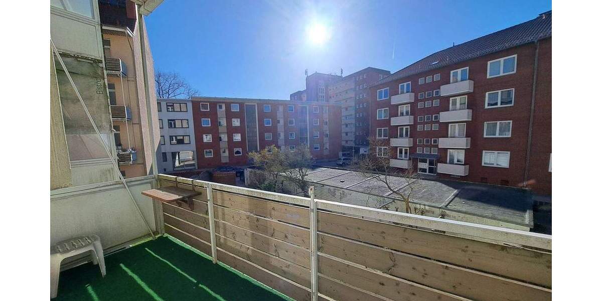 Etagenwohnung Bremerhaven Mitte - 2 Zimmer, 68 m&sup2;, 440&euro; | Angebot:25749038