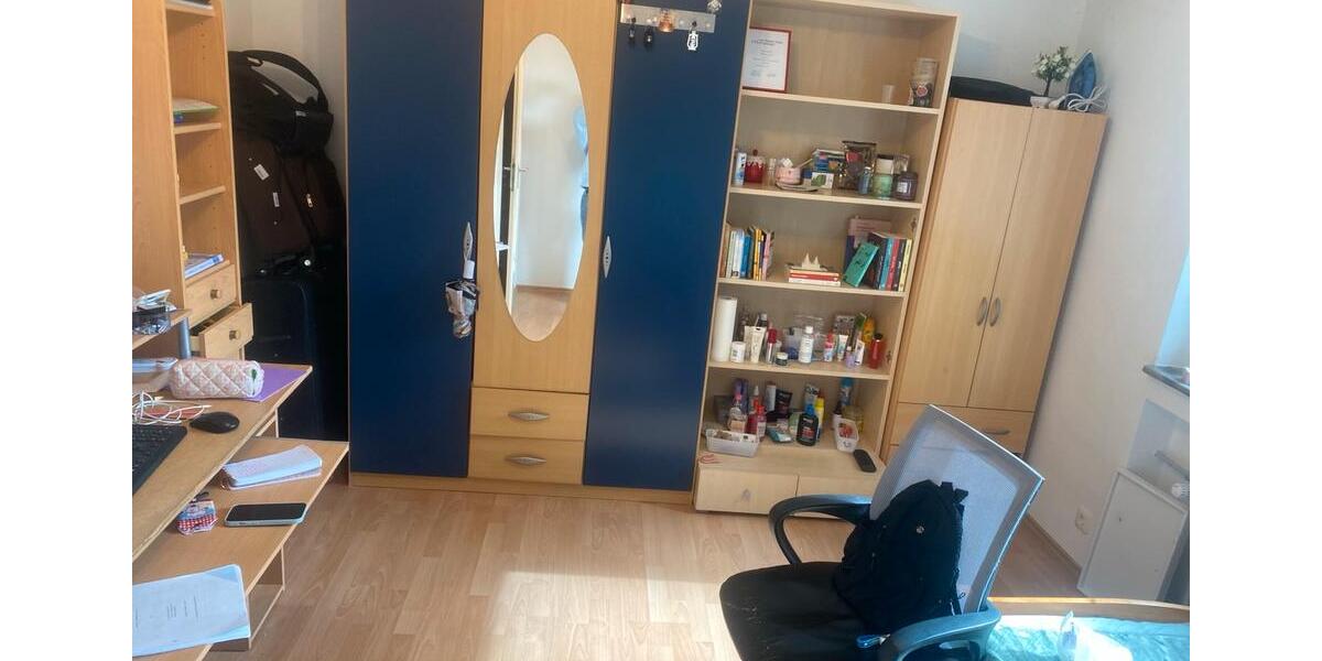 Etagenwohnung Hockenheim - 1 Zimmer, 20 m&sup2;, 500&euro; | Angebot:25658537