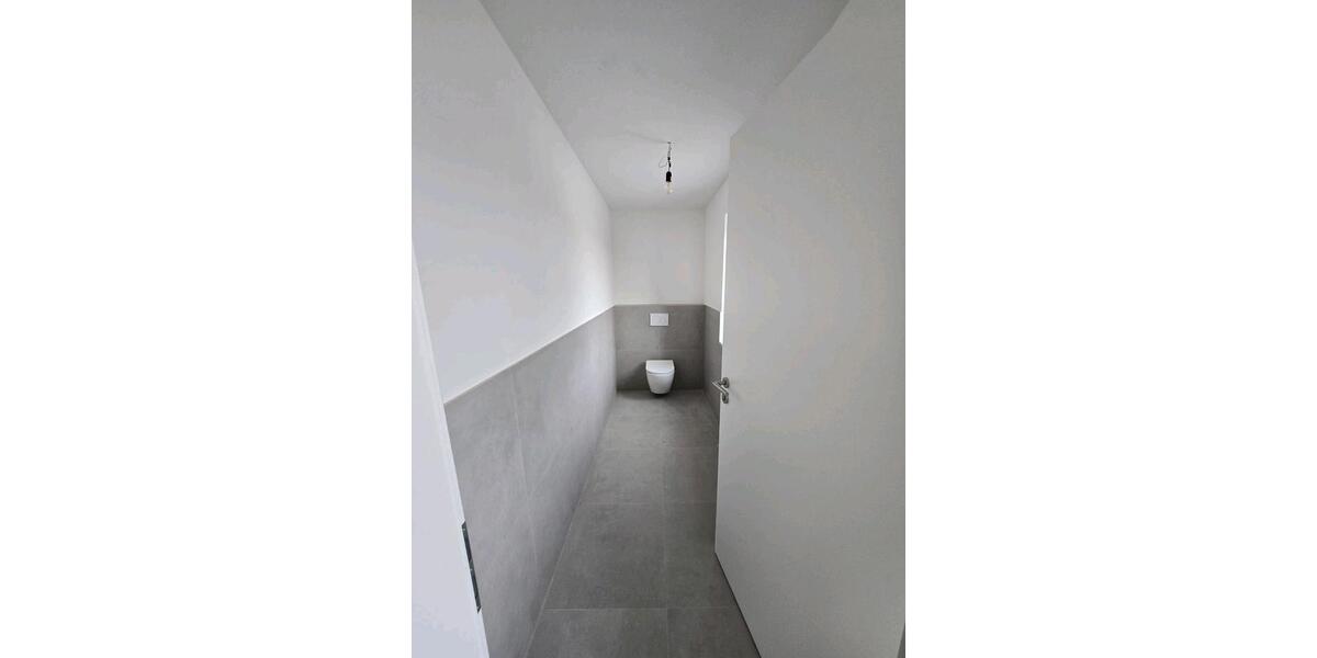 Erdgeschoßwohnung Buchen (Odenwald) - 4 Zimmer, 130 m&sup2;, 1.500&euro; | Angebot:25867109