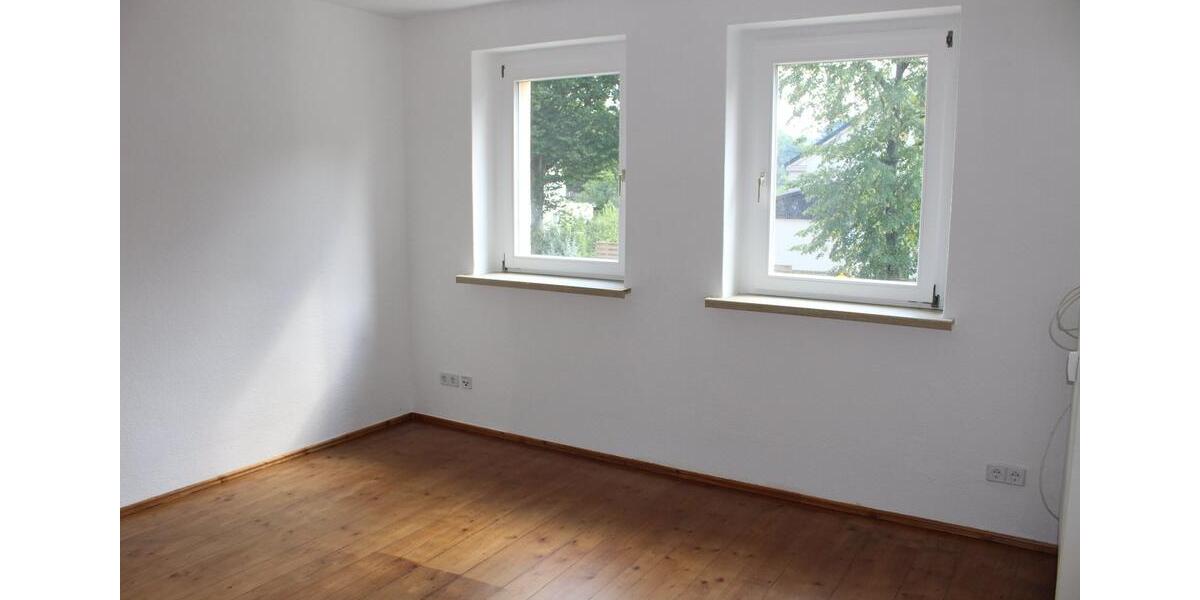 Etagenwohnung Grünhainichen - 2 Zimmer, 46 m&sup2;, 276&euro; | Angebot:24802715