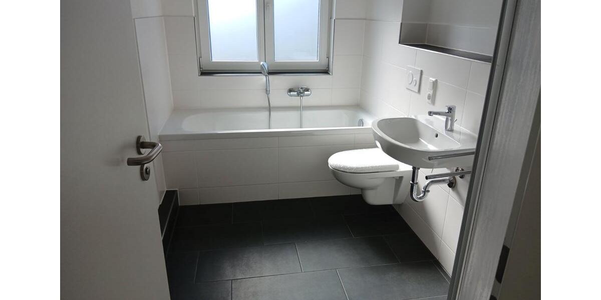 Etagenwohnung Hof Altstadt - 3 Zimmer, 70 m&sup2;, 616&euro; | Angebot:26532028