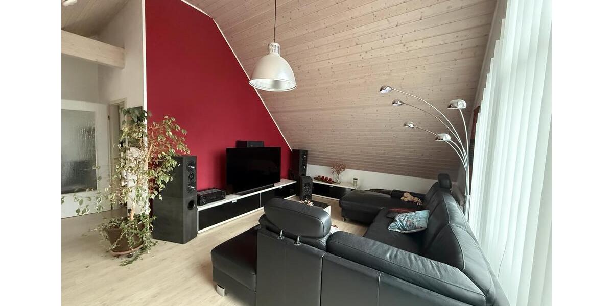 Dachgeschoßwohnung Altdorf - 4 Zimmer, 104 m&sup2;, 1.400&euro; | Angebot:25053526