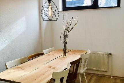 Haus Bonn Gielgen - 5 Zimmer, 24 m&sup2;, 465&euro; | Angebot:25053914