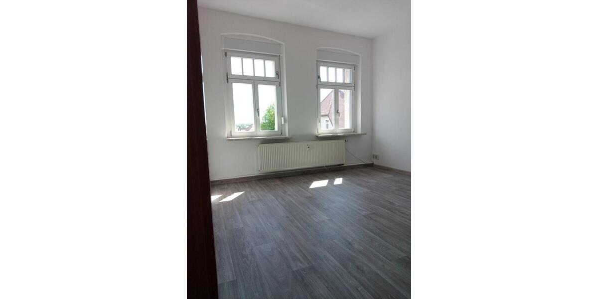Dachgeschoßwohnung Altenburg - 3 Zimmer, 69 m&sup2;, 400&euro; | Angebot:26381318