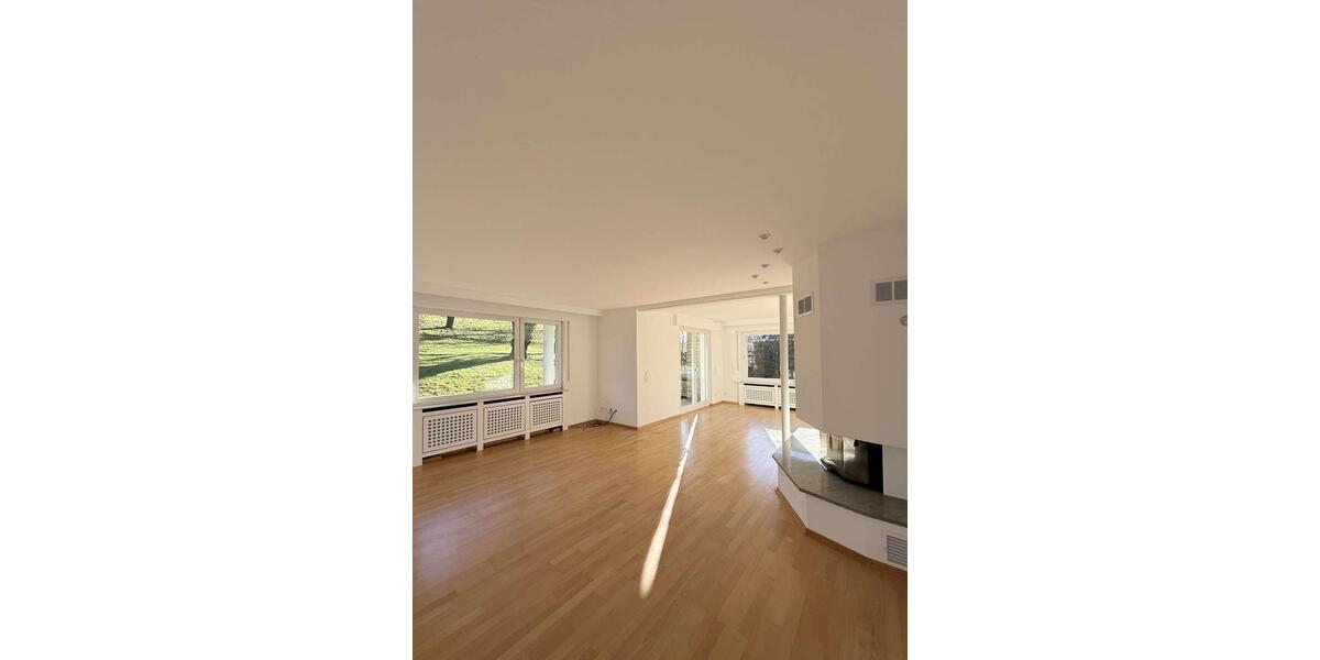 Einfamilienhaus Nürtingen - 5.5 Zimmer, 175 m&sup2;, 2.500&euro; | Angebot:24571134