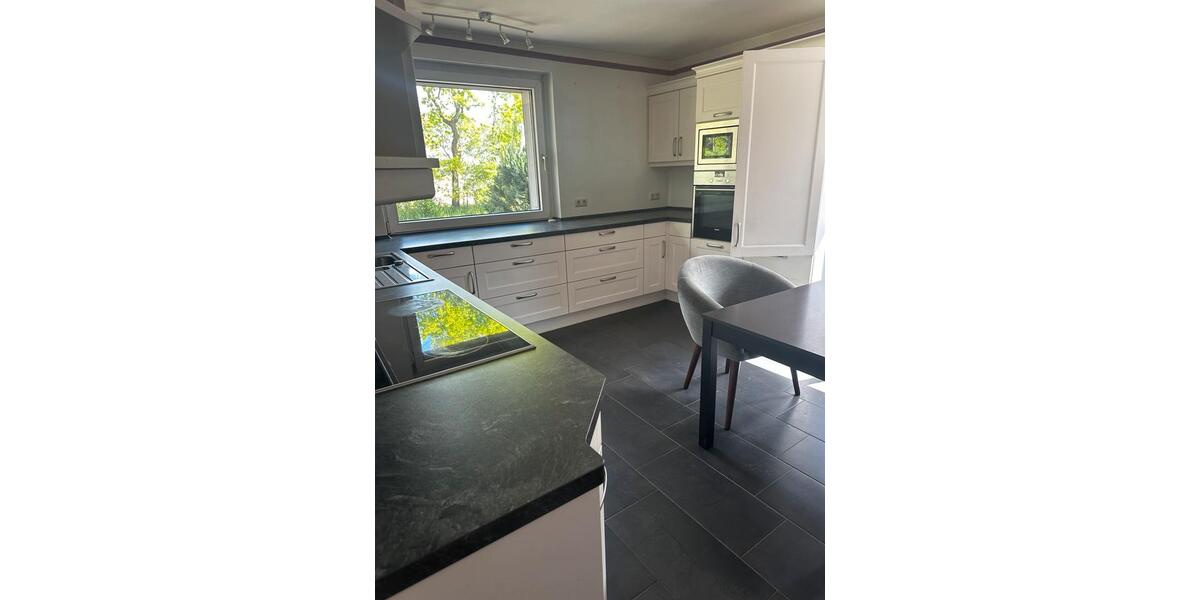 Einfamilienhaus Eldingen - 7 Zimmer, 140 m&sup2;, 1.200&euro; | Angebot:26607174