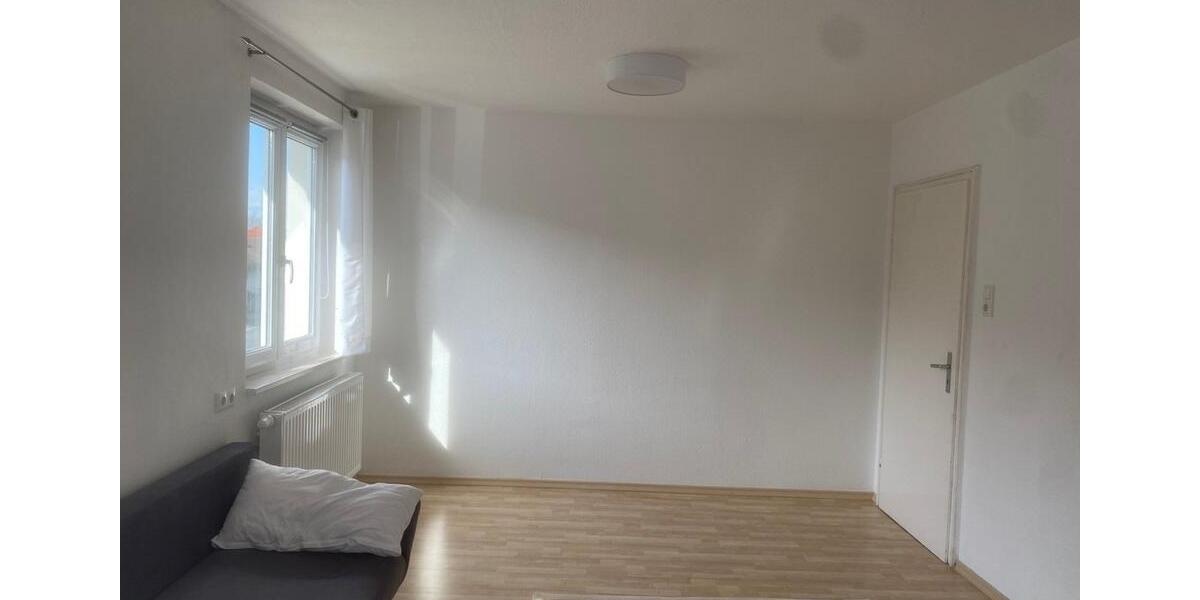 Etagenwohnung Hohenroth - 3 Zimmer, 70 m&sup2;, 590&euro; | Angebot:25873684