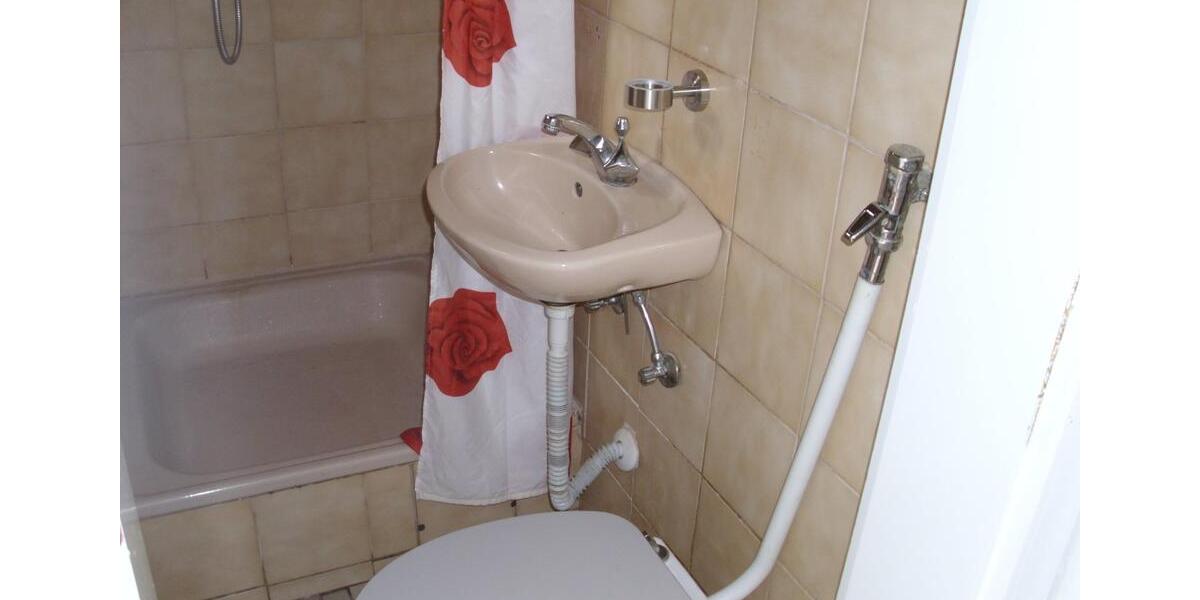 Erdgeschoßwohnung Büdelsdorf - 1 Zimmer, 28 m&sup2;, 305&euro; | Angebot:25869695