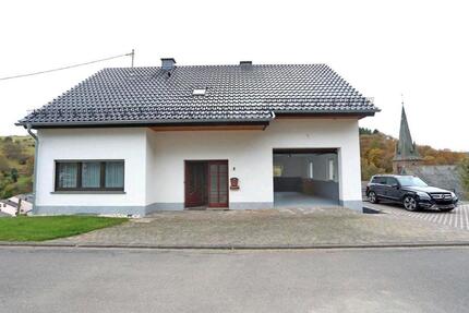 Haus Malborn - 3 Zimmer, 220 m&sup2;, 1.500&euro; | Angebot:25940886