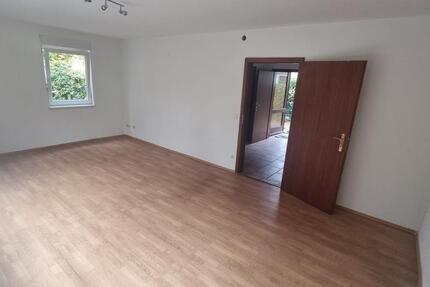 Großes Haus mit 6 Zimmer, Vollkeller und Garten in Norderstedt 6 zimmer