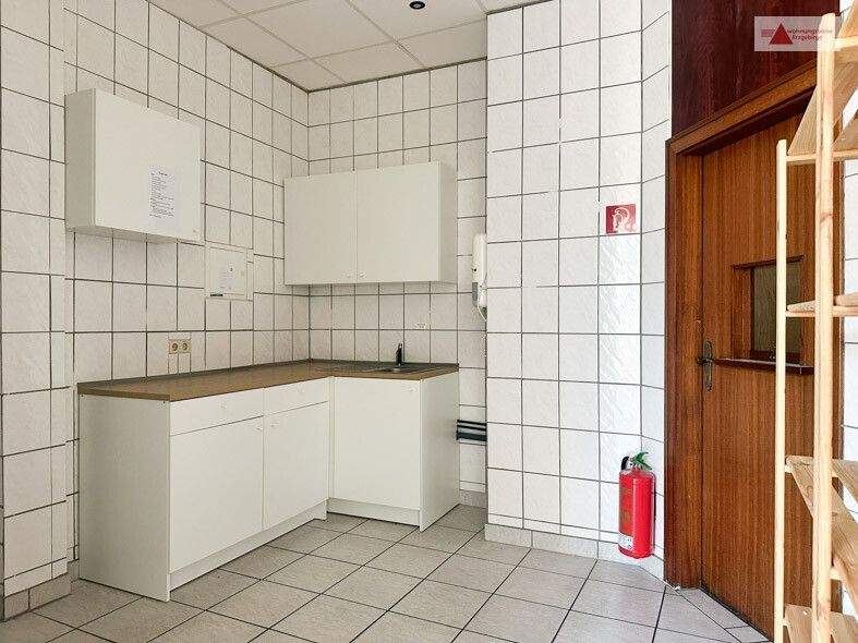 Gewerbeobjekt Kirchberg Burkersdorf - 3 Zimmer, 330&euro; | Angebot:25688338