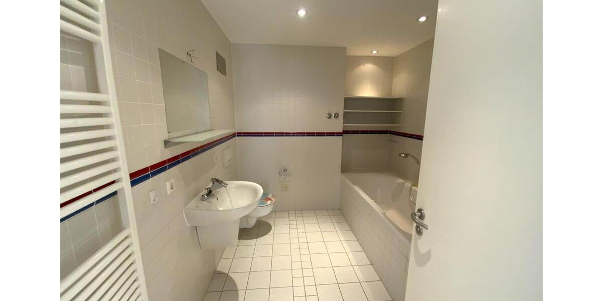 Dachgeschoßwohnung Zörbig - 5 Zimmer, 206 m&sup2;, 1.130&euro; | Angebot:20092302