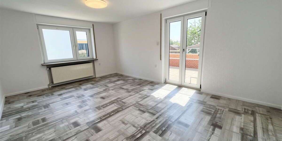 Etagenwohnung Neustadt bei Coburg - 3 Zimmer, 85 m&sup2;, 590&euro; | Angebot:27334430