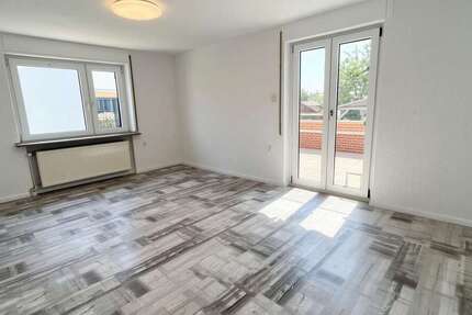 Wohnung Neustadt bei Coburg - 3 Zimmer, 85 m&sup2;, 590&euro; | Angebot:27334430