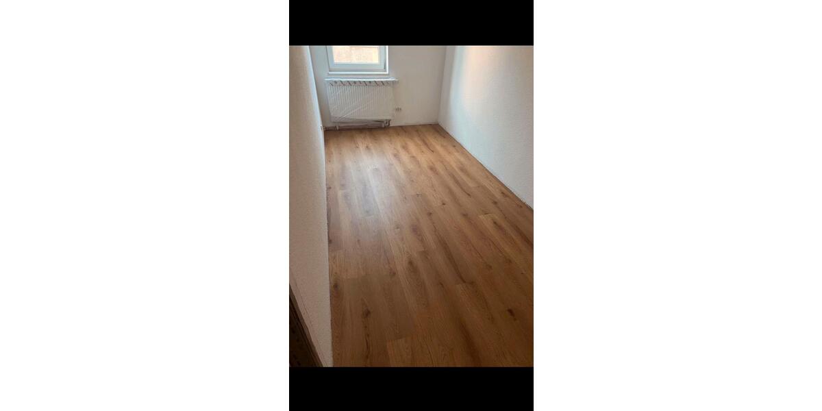 Erdgeschoßwohnung Waltershausen - 5 Zimmer, 113 m&sup2;, 950&euro; | Angebot:26038202