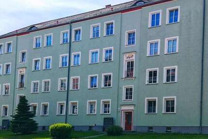 Wohnung zum Mieten in Hoyerswerda 413 € 68.9 m²
