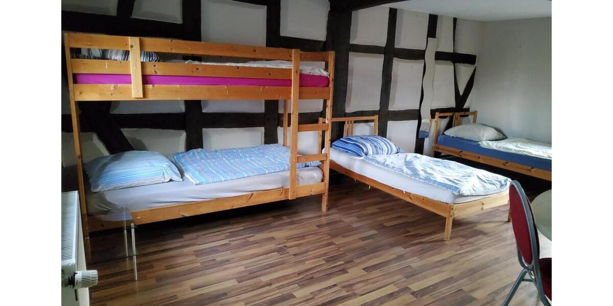 Wohnen auf Zeit Hadamar - 9 Zimmer, 140 m&sup2;, 18&euro; | Angebot:15849021