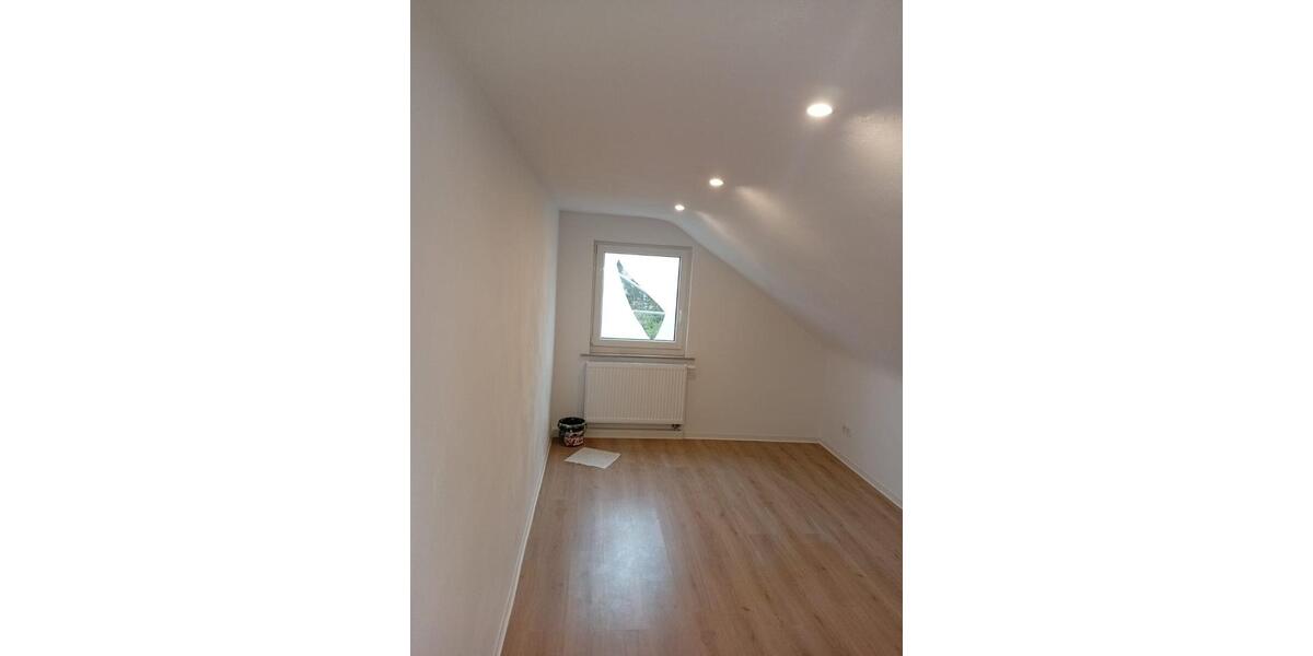 Dachgeschoßwohnung Neunkirchen Heinitz - 1 Zimmer, 50 m&sup2;, 650&euro; | Angebot:26151746