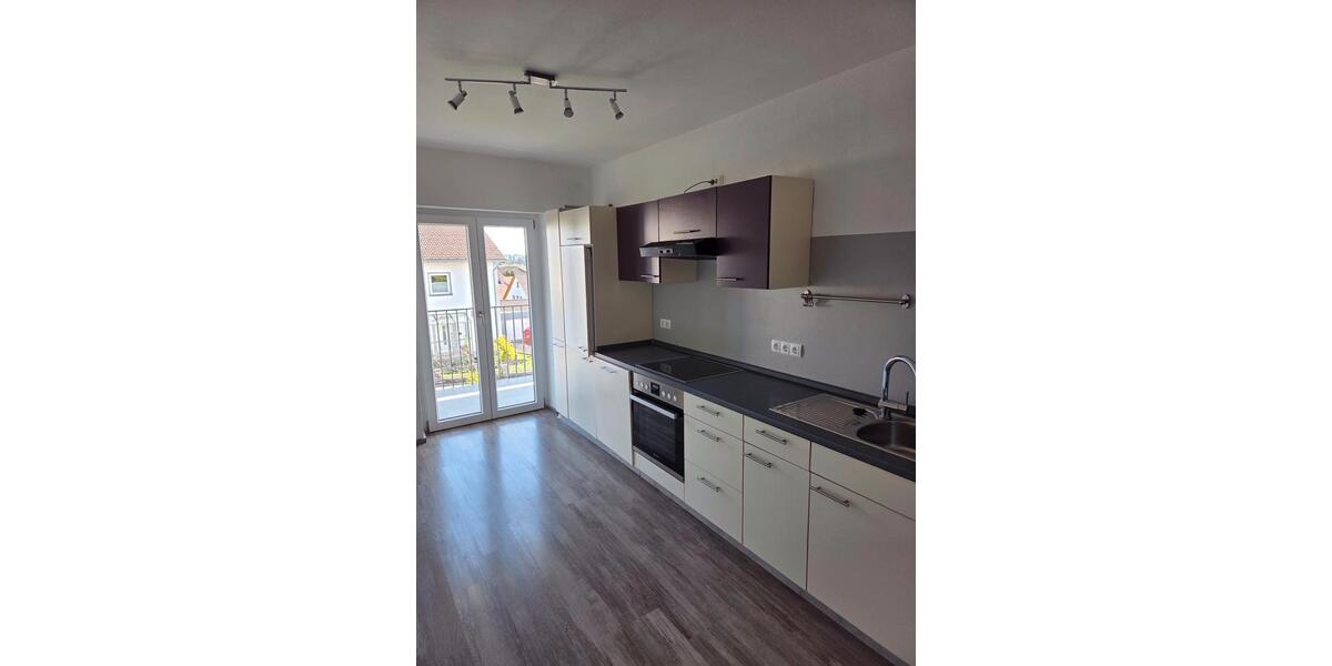 Etagenwohnung Hauzenberg - 2 Zimmer, 75 m&sup2;, 550&euro; | Angebot:26326301
